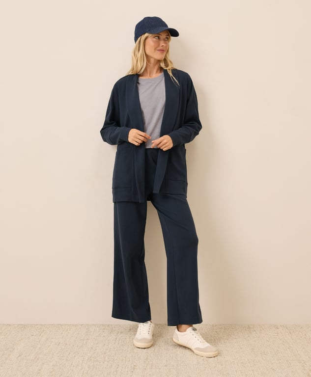 Pact outfit