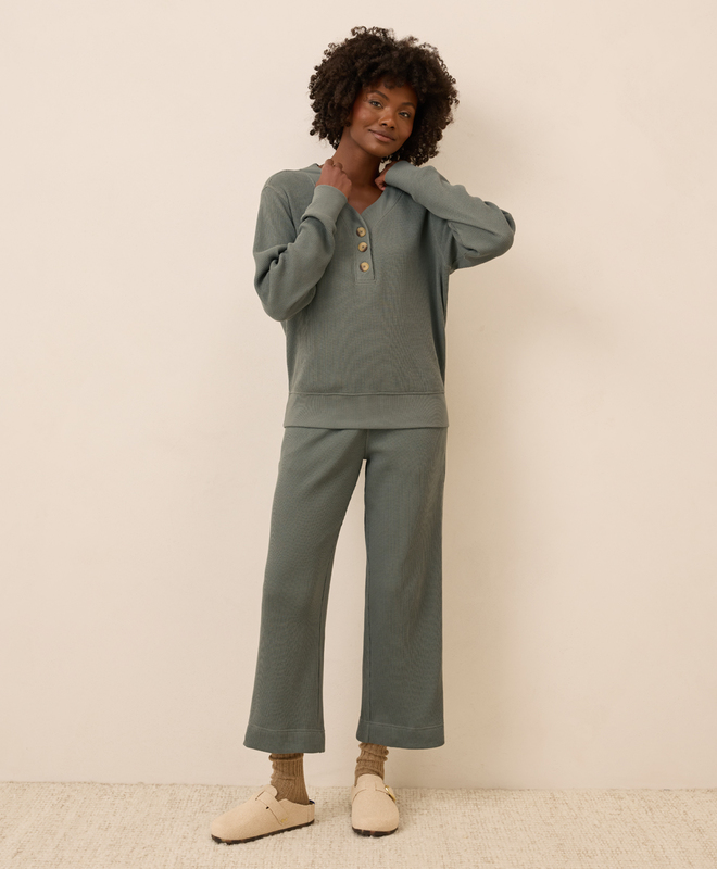 Pact outfit