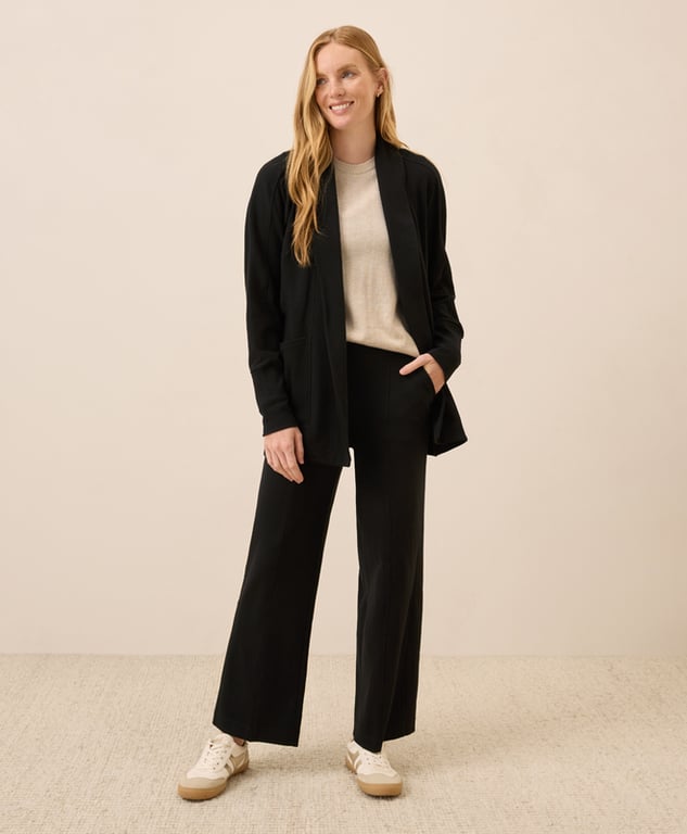 Pact outfit